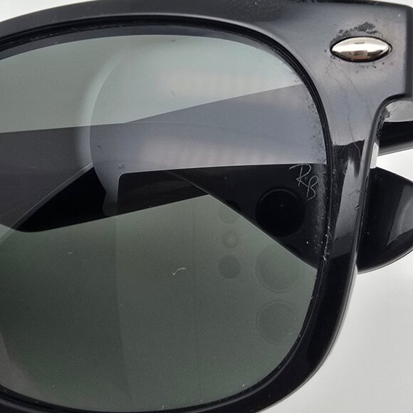 Ray-Ban RB2132 90158 Wayfarer Black Frame Polarized G-15 Green Lens Sunglasses - Picture 12 of 13